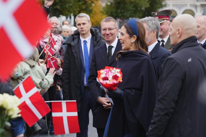 Датский королевский визит в Латвию: на повестке обсуждение защиты Балтии от России и Гренландии от США