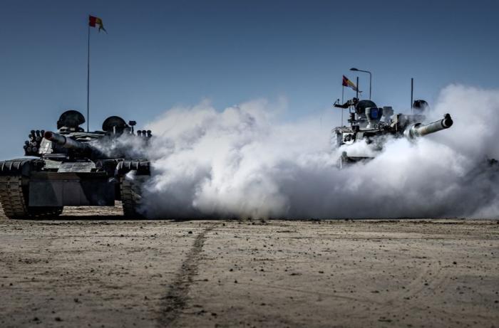 Поляков и румын готовят к войне с русскими