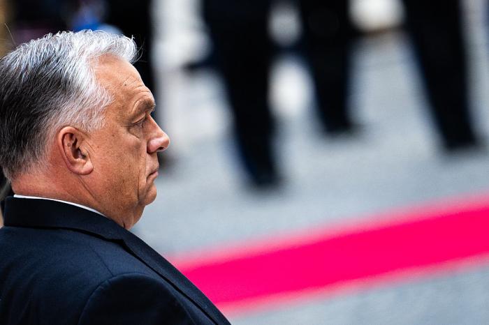 Председатель правительства Венгрии Виктор Орбан пригрозил подать на Брюссель в суд в случае введения в ЕС запрета на импорт газа из России. 