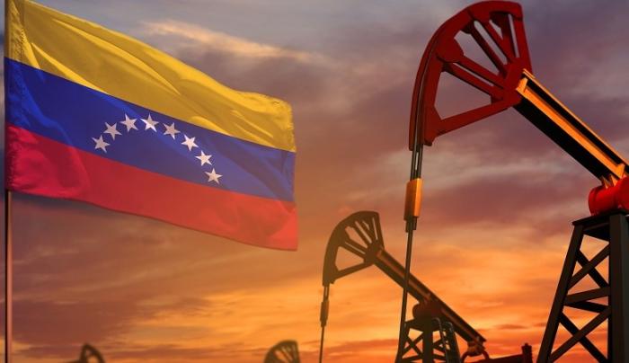 США готовы продавать венесуэльскую нефть Индии, но в рамках соглашения под контролем Вашингтона