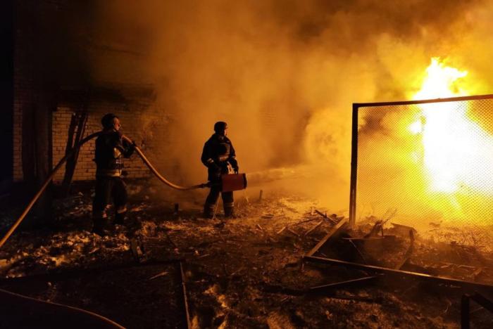 последствия ночных ударов Гераней в Черниговской области, источник Телеграм-канал Хроники Гераней