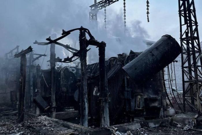 Одесская область – подстанция, уничтоженная накануне в ходе ночного удара. По цели отработали сразу несколько «Гераней», источник Телеграм-канал Военкор Котенок