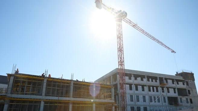 Заглавное фото: завершены монолитные работы второй очереди медицинского центра ФМБА в Мариуполе, источник Телеграм-канал Донбасс Сейчас