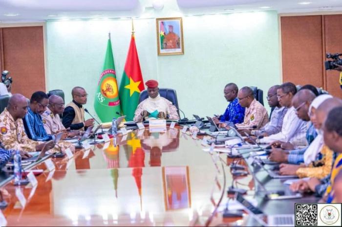 Запад угрожает Буркина-Фасо «правозащитной дубинкой»