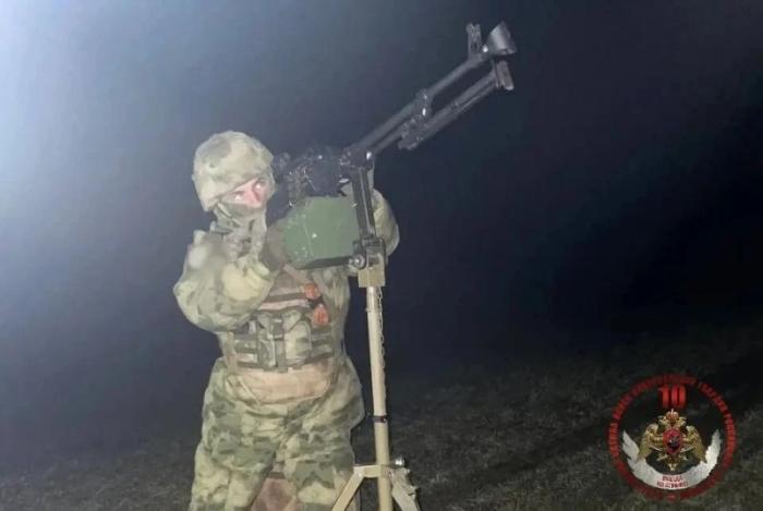 росгвардейцы сорвали ночную атаку вражеских беспилотников на объекты гражданской инфраструктуры в ЛНР, источник МАХ-канал Росгвардия