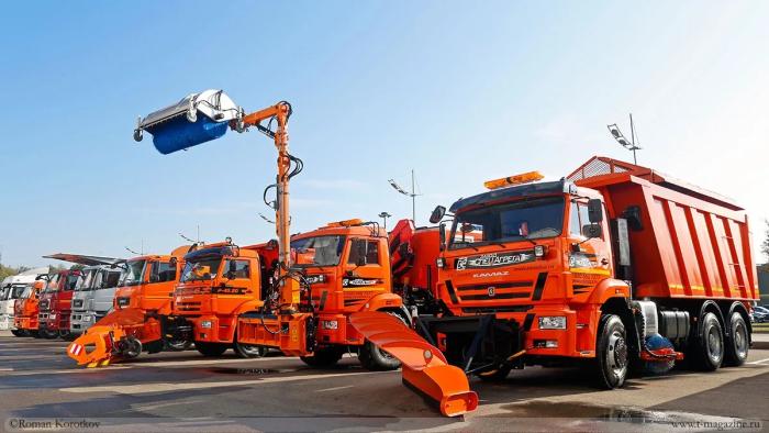 Для Донбасса и Новороссии Министерство природных ресурсов и экологии России передало 650 единиц различной спецтехники, источник МАХ-канал Донбасс решает