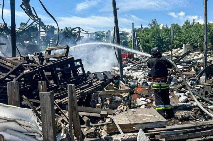 в Днепропетровске ВС РФ нанесли удар по логистике ВСУ, источник МАХ-канал Дневник Десантника