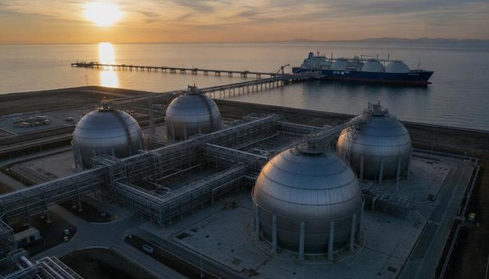 Проект AGRI задуман для доставки каспийского газа в Грузию, где его сжижали бы и поставляли через Чёрное море для регазификации в Румынию, и оттуда в Венгрию, Австрию, Германию, а также морем до итальянского Триеста.