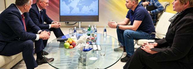 Глава Офиса президента Украины Кирилл Буданов (внесён в список террористов) посетил Латвию. Официальный повод – участие в «Рижской конференции».