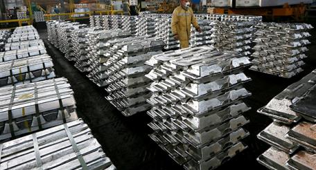 Дональд Трамп вводит пошлины на импорт стали и алюминия. США наносят удар по ВТО