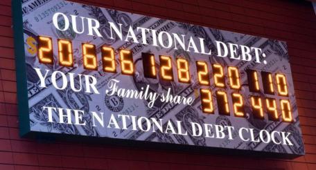 Государственный долг США растет каждую минуту, каждый день