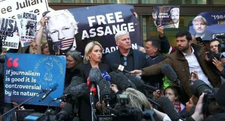 Протесты сторонников арестованного в Великобритании основателя WikiLeaks Джулиана Ассанжа