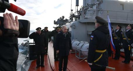 Президент России Владимир Путин на учениях Черноморского флота