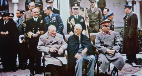 Сьталин, Рузвельт и Черчилль на конференции в Ялте
