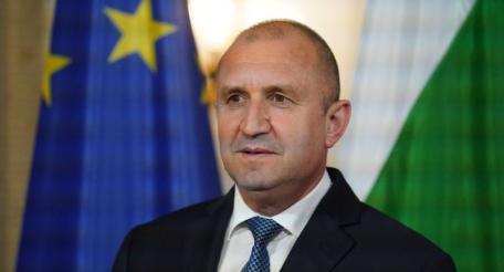 Президент Болгарии высказался против поставок оружия киевскому режиму