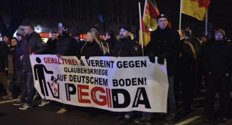 Возрождение нацизма в Европе: Pegida собирает тысячи сторонников и создает клоны