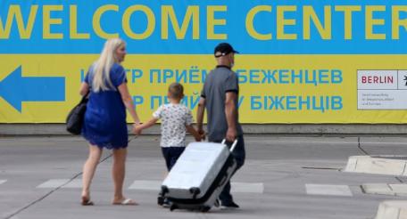 Поддержка украинских беженцев в мире снижается, Польша – не исключение