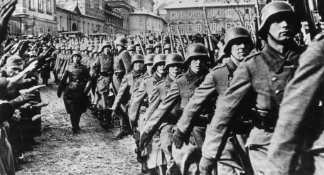 В 1939 году Англия совратила Европу на мировую войну