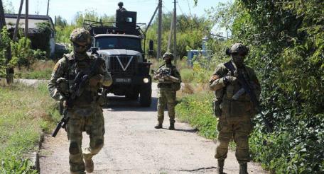 Росгвардейцами в ЛНР обнаружен тайник с вооружением и боеприпасами ВСУ, источник Телеграм-канал Луганск 24