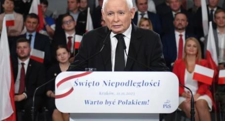 Вице-премьер Польши, глава правящей партии «Право и справедливость» (ПиС) Ярослав Качинский заявил, что если в устав ЕС будут внесены навязываемые Германией и Францией изменения, Польша утратит государственность, а Европа перейдёт под контроль Берлина.