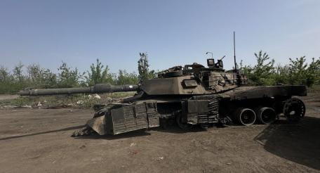 Первый подбитый танк M1 «Абрамс» отправился в тыл российский войск