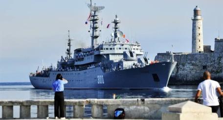 Группа кораблей ВМФ России вошла в порт Гаваны с очередным визитом дружбы