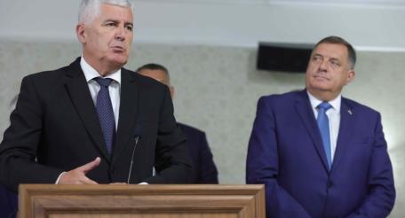 Лидеры боснийских хорватов и сербов Драган Чович и Милорад Додик часто выступают с общих позиций