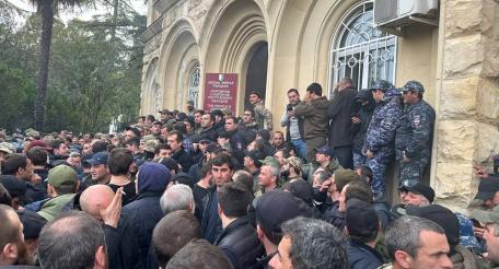 Очередной майдан в Абхазии добром не кончится