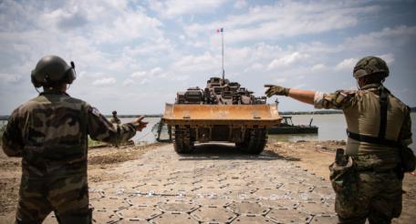 Франция наращивает военное присутствие в Румынии