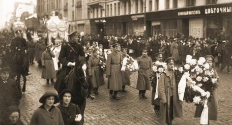 Похороны латышских стрелков в Риге, период Первой мировой войны