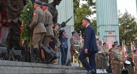 В августе Польша отмечает годовщину Варшавского восстания 1944 и использует дату для очередного витка русофобии. 