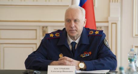 Согласно докладу председателя Следственного комитета Александра Бастрыкина, за период с 2014 года возбуждено более 7,5 тысячи уголовных дел по преступлениям киевского режима.