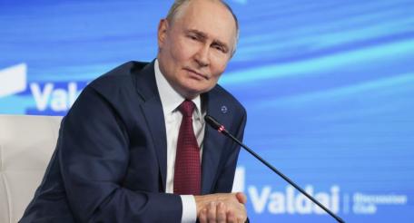Владимир Путин на заседании Валдайского клуба в 2025 г.