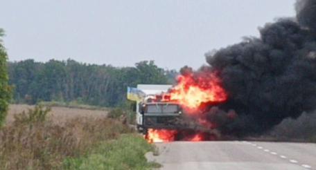дорога Изюм – Славянск, которая попала под огневой контроль российских операторов дронов, источник Телеграм-канал Военный Осведомитель