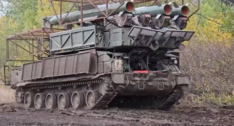 пускозаряжающая установка 9А316 из состава ЗРК 9К317 «Бук-М2» группировки войск «Центр» на Покровском (Красноармейском) направлении