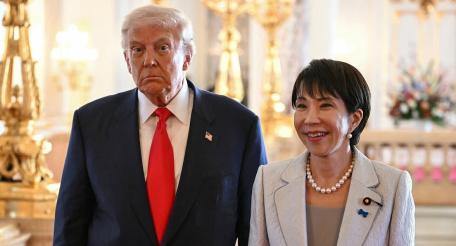 Санаэ Такаити и Дональд Трамп в Токио