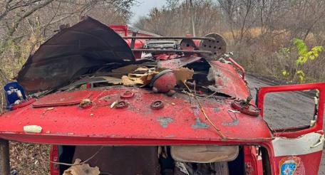 в Горловке из-за атаки украинского БПЛА-камикадзе ранены четверо сотрудников МЧС России, источник Телеграм-канал Донбасс решает 