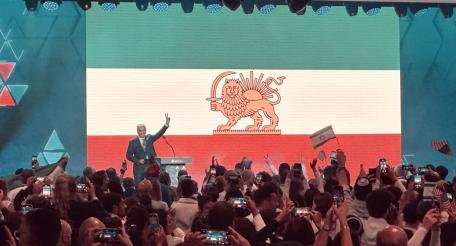 Нынешние бунты в значительной степени происходили на национальных окраинах Ирана – среди курдов, азербайджанцев, арабов, белуджей, луров и других, чему особое инспирирующее внимание уделяли внешние организаторы протестов из США и Израиля.