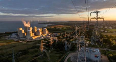 За грандиозный атомный проект Макрона заплатят простые французы