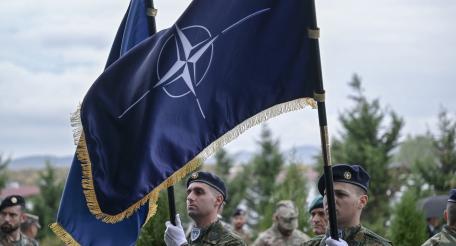 Вашингтон требует от союзников по НАТО сократить военное присутствие в Косово (KFOR)