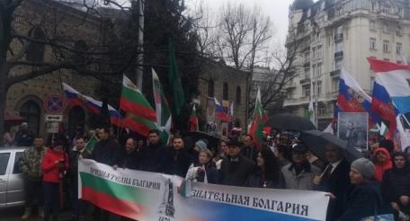 Брюссель идеологически «опекает» Болгарию, но болгары умнее власть имущих