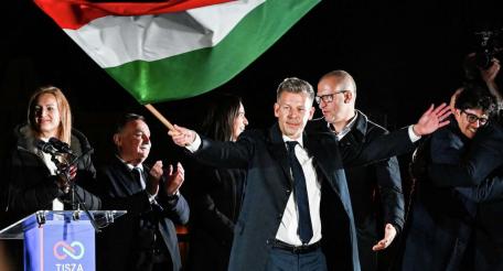 За фасадом этого успеха скрываются огромные проблемы, которые придется решать Петеру Мадьяру.