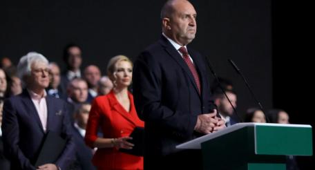 Румен Радев выиграл на выборах в Болгарии