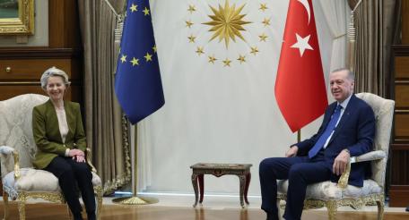 Глава Еврокомиссии Урсула фон дер Ляйен и президент Турции Реджеп Эрдоган