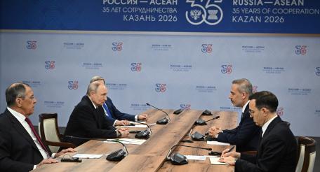 Вечером 17 июня Президент России Владимир Путин встретился в рамках проходящего в Казани саммита Россия – АСЕАН с одной из ключевых фигур турецкой политики – министром иностранных дел Хаканом Фиданом.