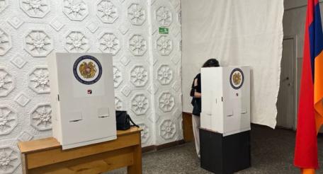 Выборы без согласия: армянская оппозиция идет ва-банк и требует отмены итогов голосования в КС