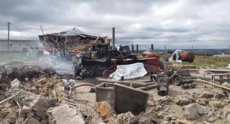 кадры последствий прилета по Слатино в Харьковской области, источник МАХ-канал Украина.ру