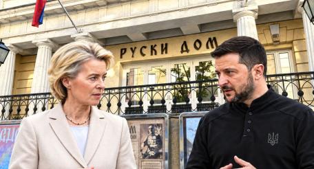 Киевский режим с подачи Запада призывает к закрытию Русских домов по всему миру