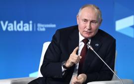 Если Япония проявит инициативу в вопросе нормализации взаимоотношений, то Россия готова к сотрудничеству, заверил Владимир Путин.