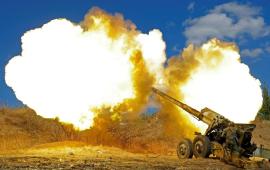 Расчёт 152-мм пушки 2А36 «Гиацинт-Б» одного из подразделений 1-го армейского корпуса ведёт огонь по позициям ВСУ на Авдеевском направлении